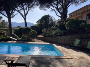 Villa avec piscine privée, proche plage - FR-1-100-345